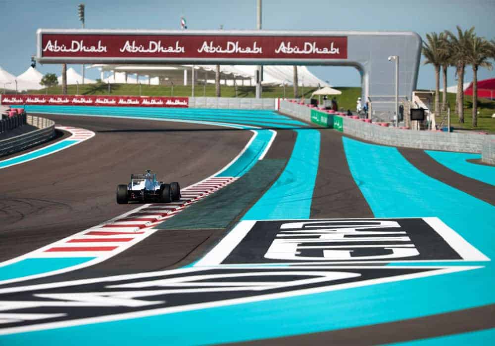 Сепанг трасса. Шелудьково 39 moscow raceway. Малайзия трасса ф1. Смоленск ринг трасса. Гоночная трасса имеет форму.