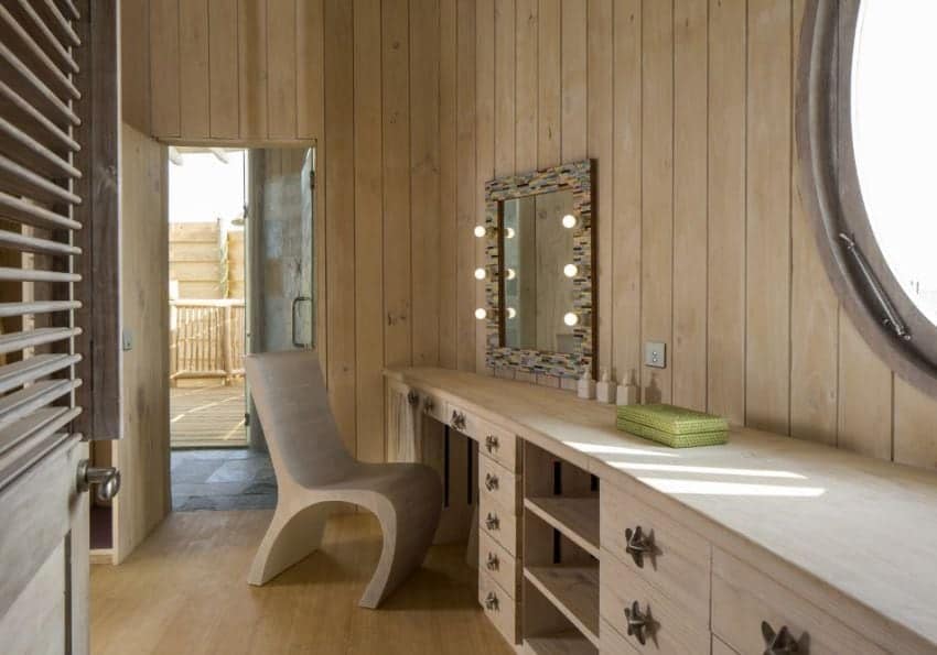 Bedroom Overwater Villa Dressing Room By Richard Waite