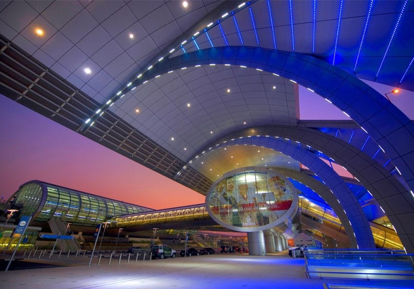 Ankunft am Flughafen Dubai