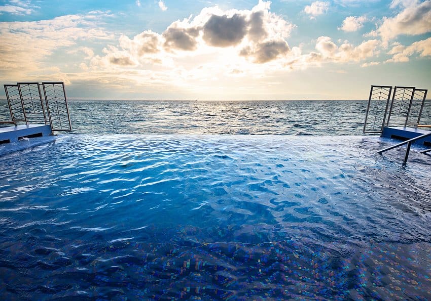 Exp Infinity Pool