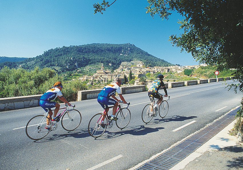 Mallorca Valdemossa Radfahrer