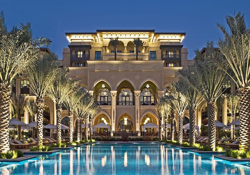 Pool Dubai Downtown Palace