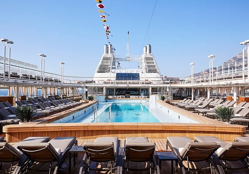 Silver Moon Pool Deck