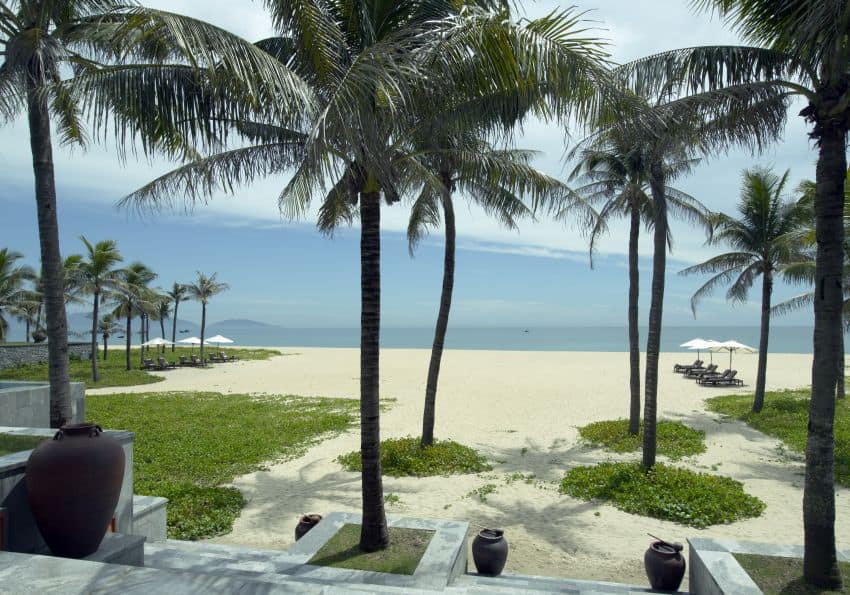 Vietnam_Hoi An_The Nam Hai_Beach4
