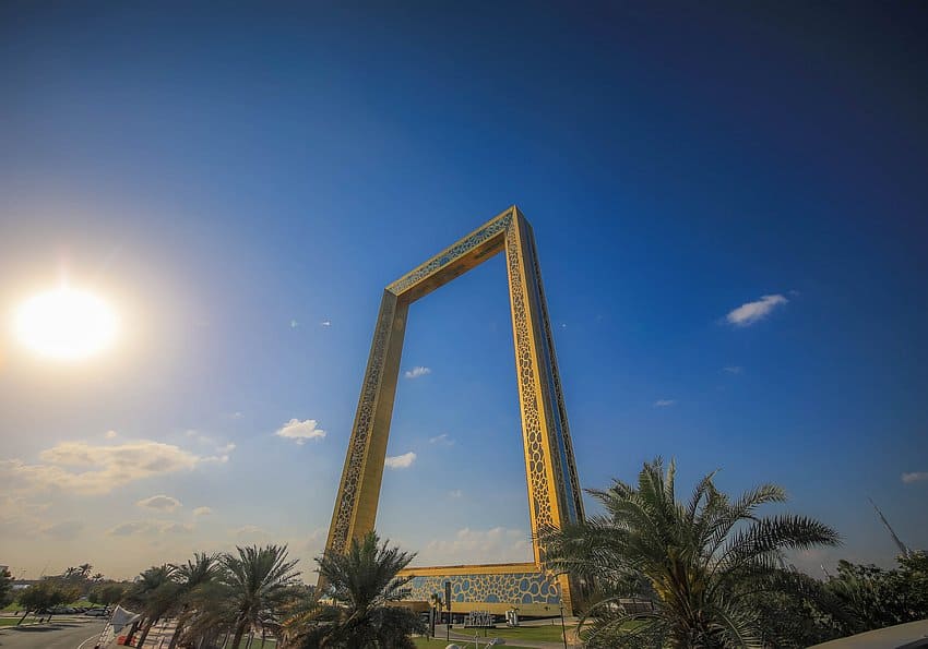 dubai frame outside