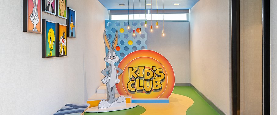 Warner Bros. Hotel Abu Dhabi
