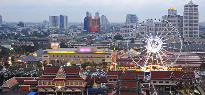 Das Asiatique The Riverfront Destination ist eine Mischung aus Vergnügungszentrum und Marktplatz für die ganze Familie
