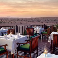 Al Diwaan Terrasse - Al Maha Desert Resort & Spa