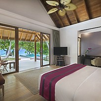 Beach Deluxe Villa mit Pool - Dusit Thani Maldives