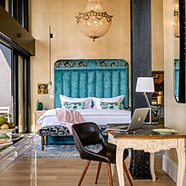 Deluxe Superior Suite - The Silo Hotel