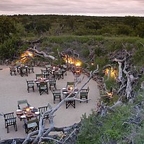 Earth Lodge - Boma