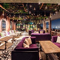 Eve Penthouse & Lounge - Rooftop Bar