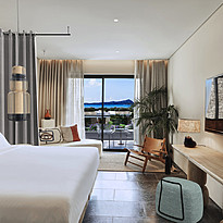 Fabulous Bay Guest Room - W Costa Navarino
