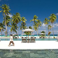 Hauptpool - Park Hyatt Maldives Hadahaa