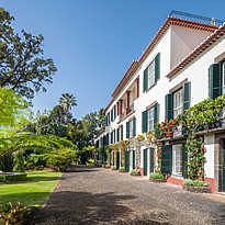 Herrenhaus - Quinta Jardins do Lago