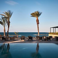 Infinity Edge Pool - Almyra