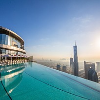 Infinity Pool Sky Deck - The Address Sky View