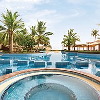 Jacuzzi - Shangri-La Barr Al Jissah - Al Bandar