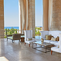 Lobby - The Romanos, a Luxury Collection Resort