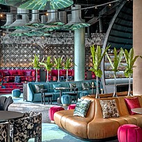 Lounge - W Abu Dhabi