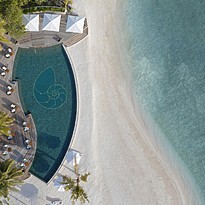 Naiboli Pool Bar - The Nautilus Maldives