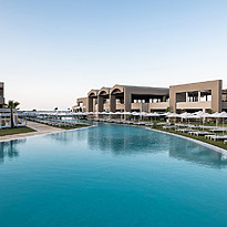 Pool - Euphoria Resort