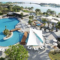 Poolanlage des The Ritz-Carlton, Bahrain