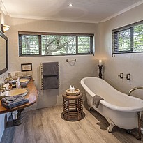 River Lodge Suite - Kariega Game Reserve