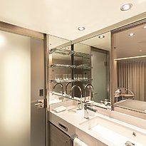 Superior Veranda Suite Badezimmer - Silver Origin