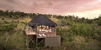 Honeymoon Suite - Mhondoro Game Lodge