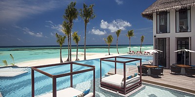 Joie De Vivre Cabanas und Pool - OZEN Life Maadhoo