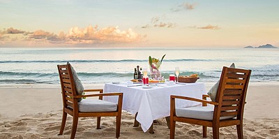 Romantic Dining - Anantara Maia Seychelles Villas