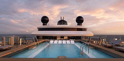 Swimming Pool - The Ritz-Carlton Yacht Collection - Ilma