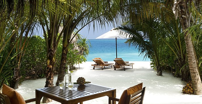 Deluxe Beach Bungalow mit Pool - Huvafen Fushi