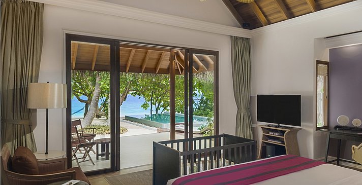 Beach Deluxe Villa mit Pool (mit Babybett) - Dusit Thani Maldives
