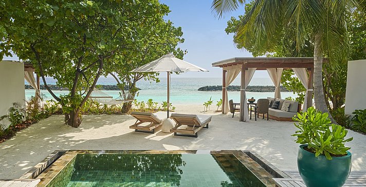 Beach Sunrise / Sunset Villa Pool - Sirru Fen Fushi