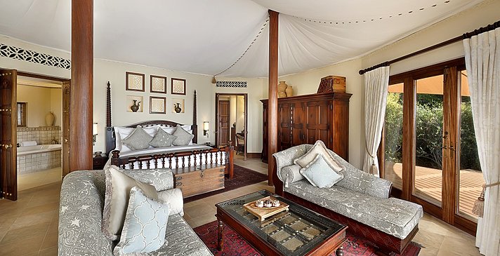 Bedouin Suite - Al Maha Desert Resort & Spa