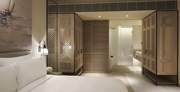 Guest- und Garden View Room bzw. Schlafzimmer der Suite