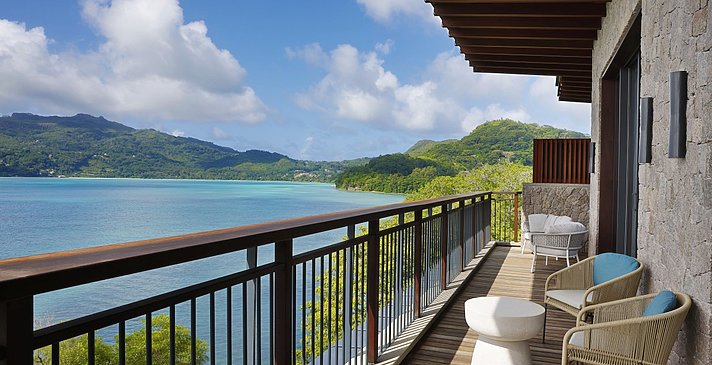 One Bedroom Cliff House Suite with Ocean View Balkon - Mango House Seychelles