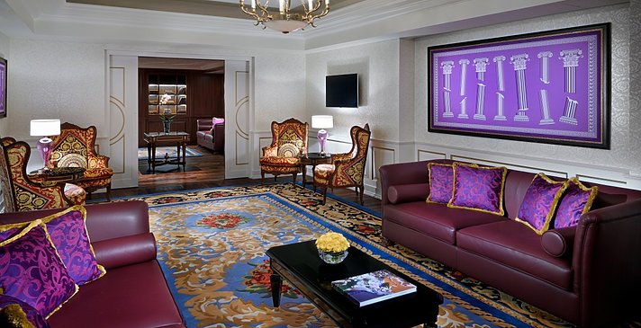 Club Lounge - Palazzo Versace Dubai