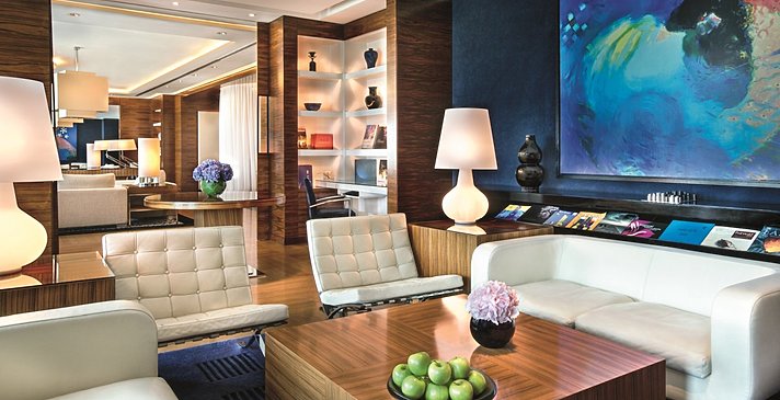 Club Lounge - The Ritz-Carlton, Bahrain