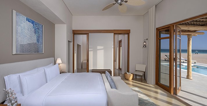 Deluxe Beach Pool Villa