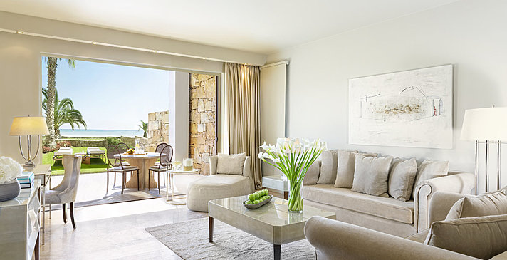 Deluxe Suite Beach Front - Sani Asterias