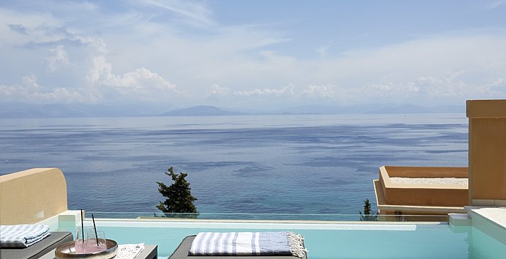 Deluxe Suite Private Pool - Nido, Mar-Bella Collection