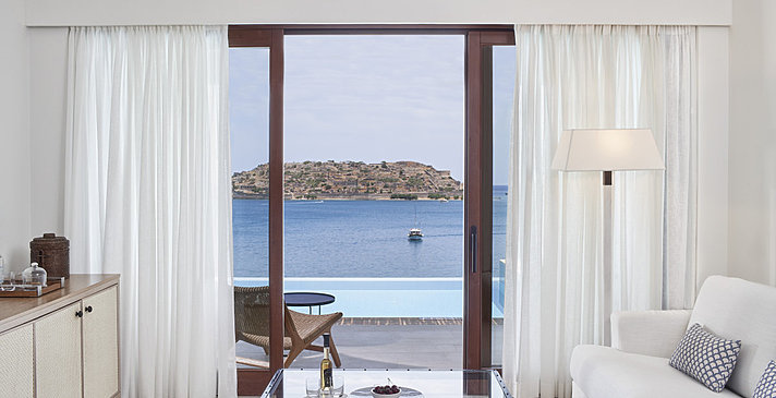 Deluxe Suite Sea View Private Pool - Blue Palace, A Luxury Collection Resort & Spa