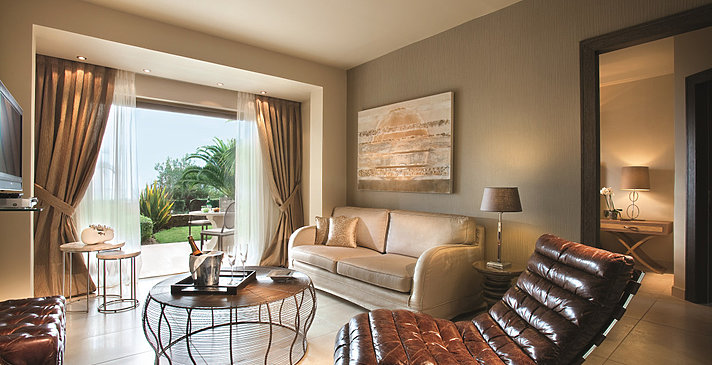 Family Suite Beach Front - Sani Asterias