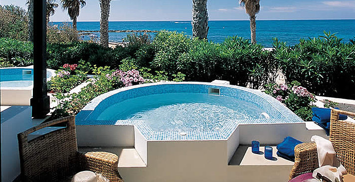 Sea View Garden Studio Suite mit Whirlpool - Annabelle