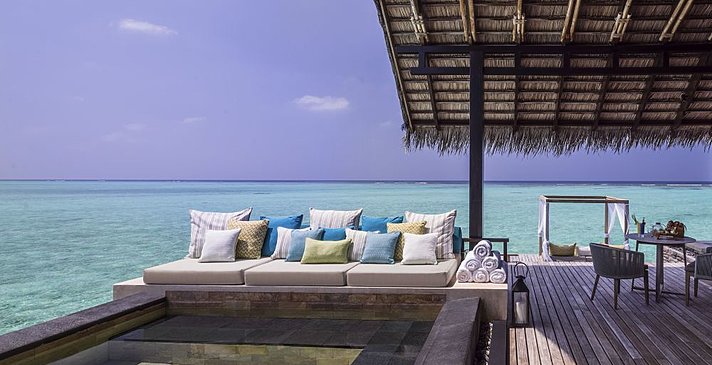 Grand Water Villa mit Pool - One&Only Reethi Rah