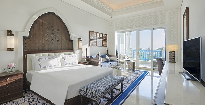Guest Room Sea View (King) - Hilton Salwa Beach Resort
