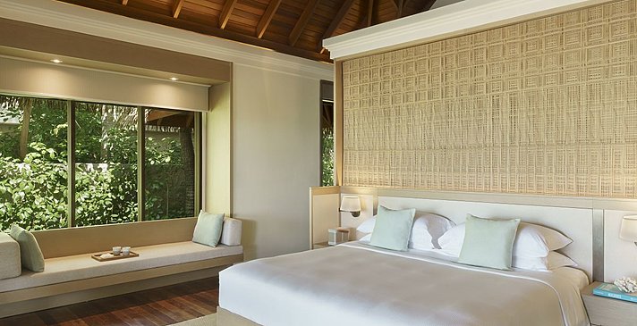 Deluxe Beach Bungalow mit Pool - Huvafen Fushi